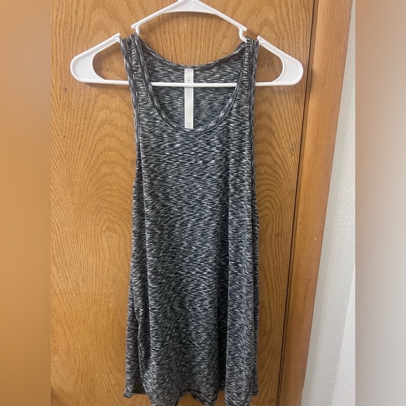 Lululemon Goal Up Tank - Picture 4 of 5